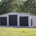 Gable End Garage with 3 Bays